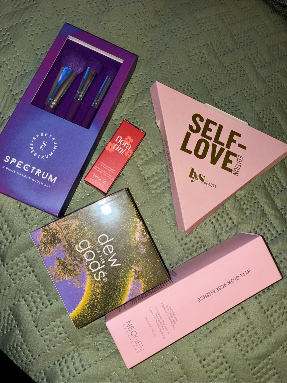 Bundle Self-Love Edition Pink Skincare Gift Set